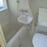 ユニットバス アゼリアハイツ201号室