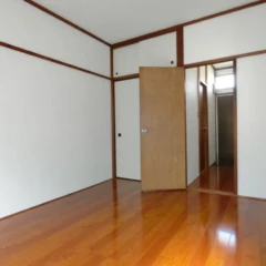 アゼリアハイツ202号室：室内